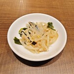 焼肉・韓国料理 KollaBo - おかず(モヤシナムル)