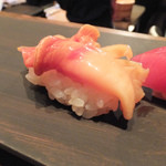 伊藤家のつぼ STAND SUSHI BAR - 赤貝(2013/6)