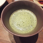 伊藤家のつぼ STAND SUSHI BAR - お茶(2013/6)