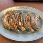 中華料理 成久 - 餃子(税込400円)