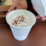 B-yond - アインシュペナー(600円) と お姉ちゃんの手