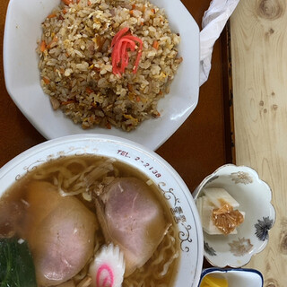 日新町 ハトヤ食堂 本店_0