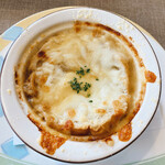 洋風料理 小川亭 - オニオングラタンスープ
