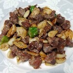 Stir-fried gizzard with garlic