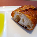 ラ・ヴァガボンド - 自家製パン