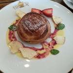 ハローキティ カフェレストラン - アップルプレート