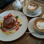 ハローキティ カフェレストラン - アップルプレート　ラテ　カプチーノ