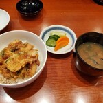 天婦羅 天良 - 天丼