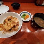 天婦羅 天良 - 〆の天丼(ランチは天丼のみ)