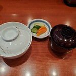 天婦羅 天良 - 〆の天丼(ランチは天丼のみ)