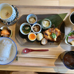 お料理 ちゃとら - 本日の和定食(¥1500)
      炊き立てのご飯はおかわり可。
