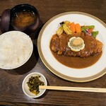 ステーキ＆とんかつ神戸屋 - ヘレとんかつスペシャル定食　１８５０円