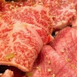 炭火焼肉 久 - 