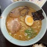 あづまラーメン - ラーメン580円