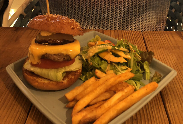 アメリカン・バーガー シアトルのおすすめハンバーガー | 現地情報誌ライトハウス