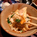 日本料理 柳燕 - 北海道広尾の桜鱒と菜花のご飯