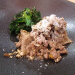 Ryoriya Takashima - 鴨のラグーソース 神戸産の白葱のラビオリ  ごぼうのパウダー パルメザンチーズ プチヴェール（アブラナ科の野菜）