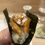 築地すし Omakase - バフンウニ