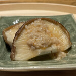 温石 - ●近くで採れた椎茸　赤座海老の味噌、卵の和えと共に