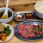 焼肉 ホルモン まさちゃん - ハラミ・タン定食