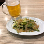 Chourakuen - ビールとクラゲ和え。