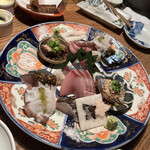 夜ノ焼魚 ちょーちょむすび - 4種刺し盛り