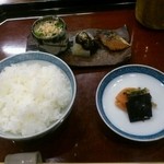 滋味 康月 - ごはんと香の物