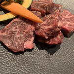 米沢牛炭火焼肉 上杉 - 