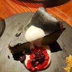 トラットリア ロマーノ - 抹茶のバスクチーズケーキ