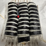 関取すし - 先に2個食べてしまいました①