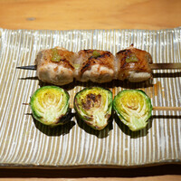 鳥恵 上野広小路店 - 淡海地鶏、芽キャベツ