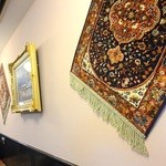 ムカーム - ペルシャ絨毯は、トルコ製や、中国（ウイグル）製も、多い。　国よりも、産地によって違う。