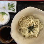 ちょーでーぐぁ - 冷やしねばねば本生麺すば 830円