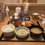 Yayoi Ken - トリオ定食