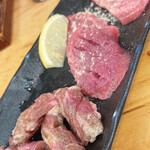 Tachigui Yakiniku Jiroumaru - 