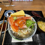 Hokkaidou Robata Ezora - ご飯の紫蘇、ネギのアクセントもステキ。