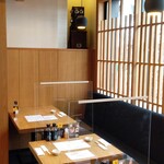 Maguronomi Nami - テーブル席