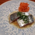 馳走西健一 - 鯵の活き締めマリネ