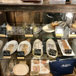 二階の食堂 デリカフェ - 店内のショーケース