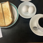 Tsutsumi - モーニング（350円）
                      ※写真のトーストと茹で卵は2人前です