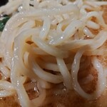 横浜家系ラーメン まる金 石川家 - 麺は。