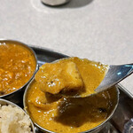 インダスレイ - チキンカレー