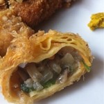 ダンボ - エッグロール。中は春巻風。