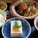 Chuuka Hanten Gingetsu - レバニラ定食750円