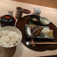 伊豆の旬 やんも 丸の内店 - 