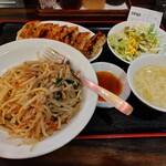 珉珉 - ランチ 焼きそば餃子セット