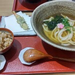 釜揚げうどん たまり - 