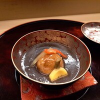 赤坂 菊乃井 - ⚫蓋物「百合根饅頭　鶉丸　フォアグラ　結び青味大根・人参　絵馬慈姑　トリュフ餡」