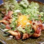 一風舎 - 南薩摩鷄ユッケ(858円)