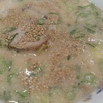 長浜ラーメン 一心亭 - こんな感じ…旨いよぉ〜♪